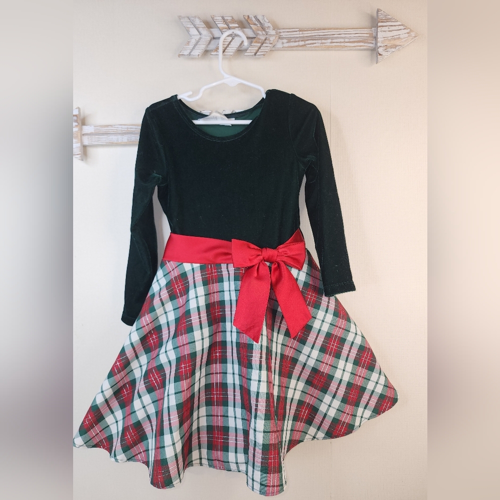 Girls 5 Bonnie Jean Green Velvet and Plaid Dress